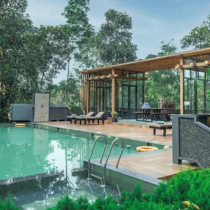 Resort The Mountain Courtyard *****